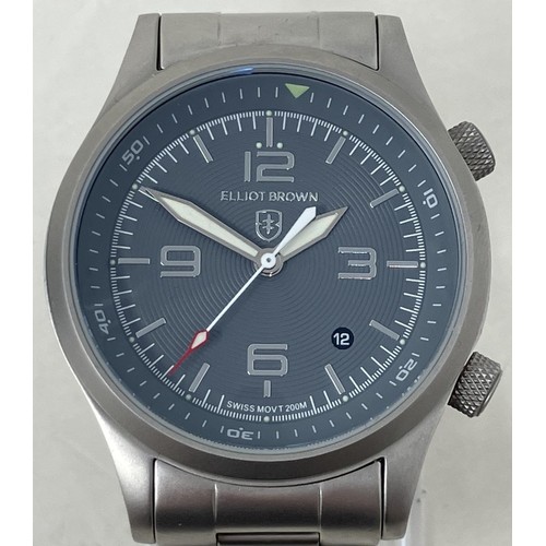 6 - A gentleman's stainless steel Elliot Brown Canford wristwatch, boxed, with manual, spare links and a... 