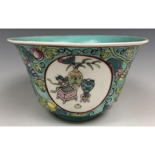 1608 - A Chinese famille verte tea bowl, six character mark to base, 10 cm diameter