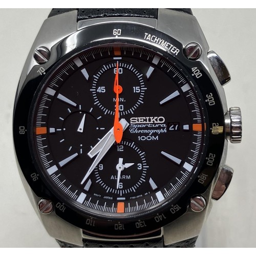 37 - A gentleman's stainless steel Seiko Sportura Chronograph 100m wristwatch, on a leather strap, and an... 