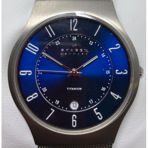 51 - A gentleman's titanium Skagen 233XLTTN wristwatch, on a stainless steel mesh strap, boxed with warra... 