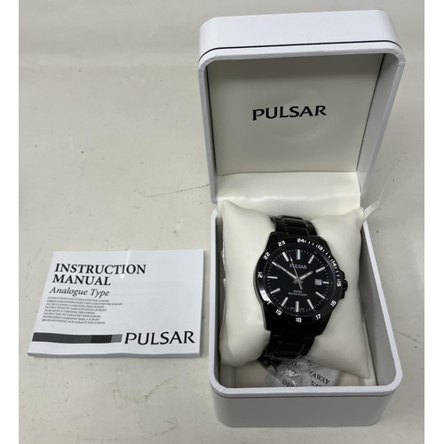 58 - A gentleman's stainless steel Pulsar 100M water resist wristwatch, boxed, with instruction manual an... 