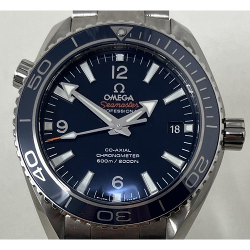 130 - A gentleman's stainless steel Omega Seamaster Professional Co-Axial Chronometer 600M/2000FT Planet O... 