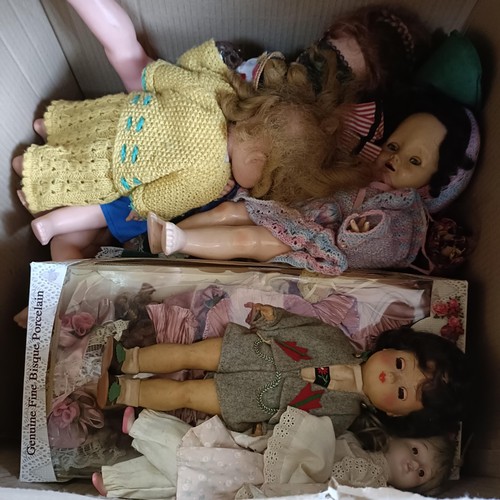 1893 - A large collection of assorted toys and dolls (7 large boxes)