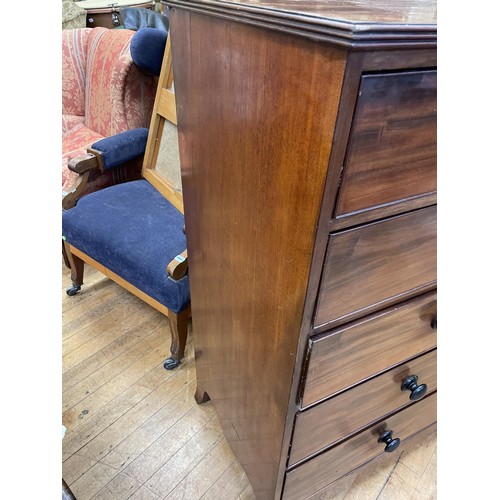 2004 - A 19th century mahogany chest, having two short and four long drawers, 140 cm wide