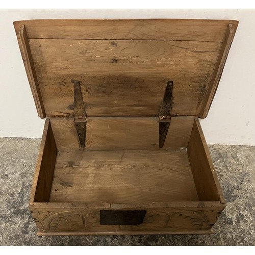 1958 - An oak coffer, 95 cm wide, a stool, and a bible box (3)