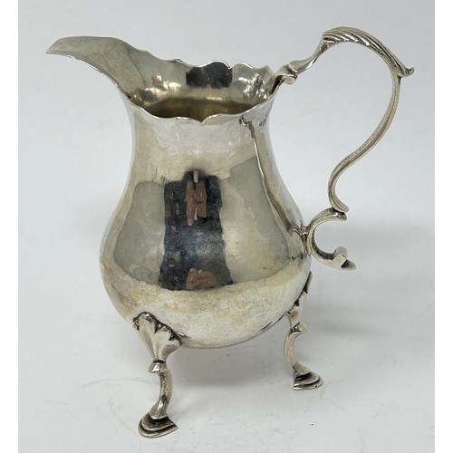 35 - A George III cream jug, London 1771, 2.2 ozt