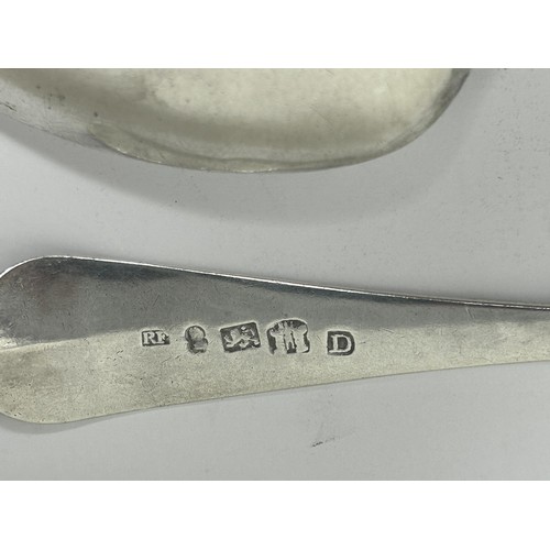 37 - A pair of George III silver Old English pattern spoons, marks rubbed, 3.2 ozt