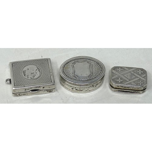 52 - A George III silver vinaigrette, London 1799, another, 1816, and one other, 1901, 36.8 g (3)