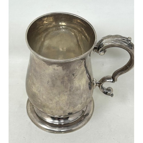 64 - A George III silver mug, London 1771, 5.7 ozt