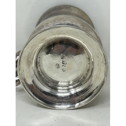 64 - A George III silver mug, London 1771, 5.7 ozt