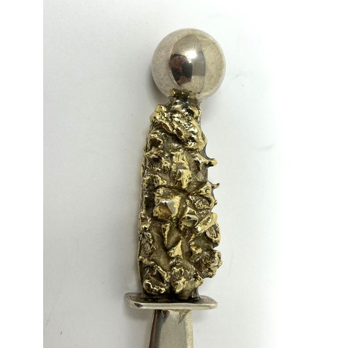 82 - An Elizabeth II silver and silver gilt letter opener, London 1988, 3.7 ozt