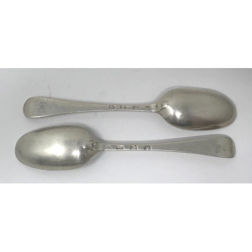 119 - A pair of George II silver Old English pattern spoons, London 1731