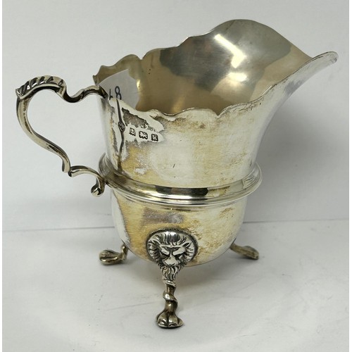 130 - An Edward VII silver cream jug, Birmingham 1909, 3.5 ozt