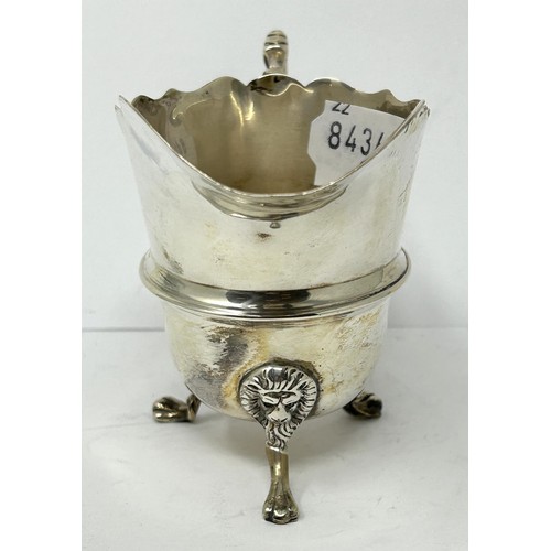 130 - An Edward VII silver cream jug, Birmingham 1909, 3.5 ozt