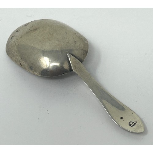 141 - A George III silver caddy spoon, Birmingham 1810, 6 g