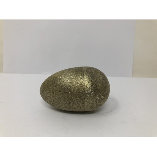 79 - A silver gilt Easter egg, by Stuart Devlin, No 161, London 1979, 4.0 ozt, cased, with receipt