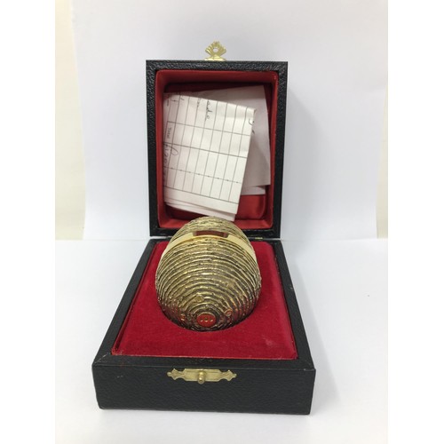 80 - A silver gilt Easter egg, by Stuart Devlin, No 35, London 1977, 5.35 ozt, cased