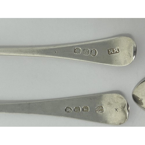 147 - A pair of George III Old English pattern sauce ladles, and assorted teaspoons, 10.4 ozt