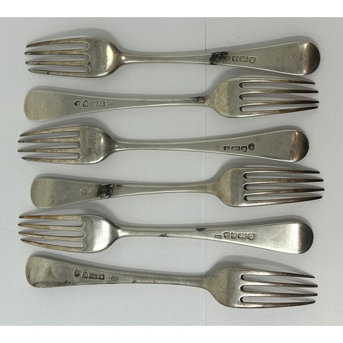 188 - A pair of George III silver Old English pattern forks, London 1784, 13 ozt, and four other forks (6)