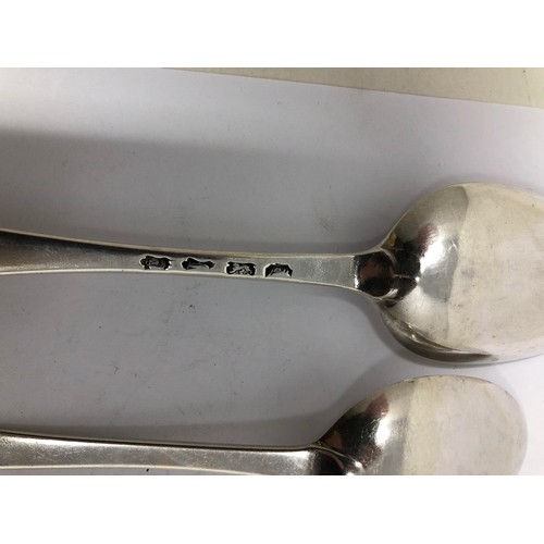 215 - A pair of George III Old English pattern spoons, and another pair, 5.7 ozt (4)