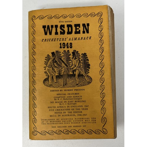 1097 - A Wisden Cricketers' Almanack, 1946, A Wisden Cricketers' Almanack, 1948, assorted copies of The Spo... 