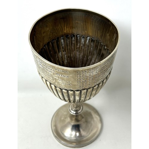 281 - A George V silver trophy cup, engraved Salisbury Primary Schools Challenge Cup, Sheffield 1913, 8.8 ... 