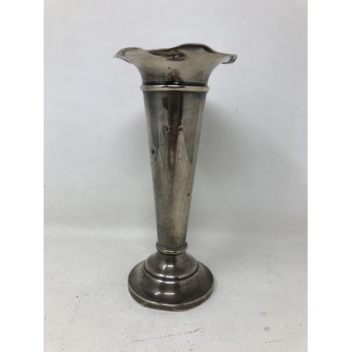 290 - A George V silver posy vase, Birmingham 1910, 20 cm high, and assorted silver plated cutlery