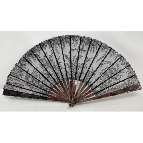 801 - A lacquered fan, decorated figures, paper painted interior scene, 11 cm, boxed, and two other fans (... 