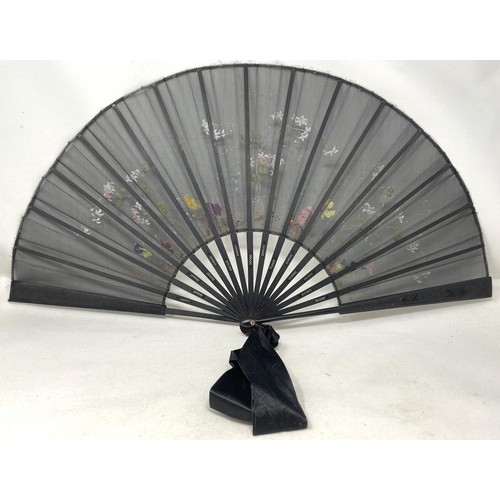 807 - A carved ebony fan, lace painted flowers, 36 cm, and five other fans  (6)