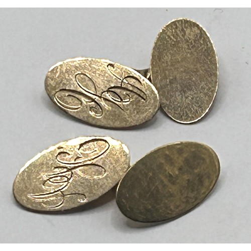 462 - A pair of 9ct gold cufflinks, 4.8 g