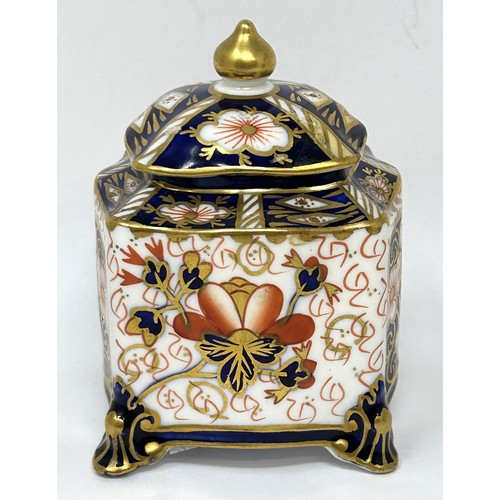 920 - A Royal Crown Derby Imari pattern caddy, retail mark for Tiffany & Co, 8 cm high