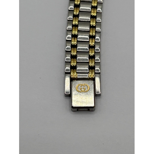 395 - A ladies stainless steel Gucci wristwatch, cased