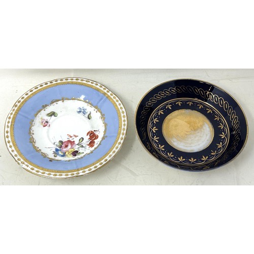 1030 - A Vienna style cabinet cup and saucer, and a cabinet cup and saucer (2)