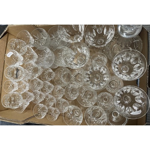 990 - Assorted glassware and three figures (box)