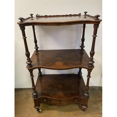 1163 - A 19th century walnut whatnot, 60 cm wide