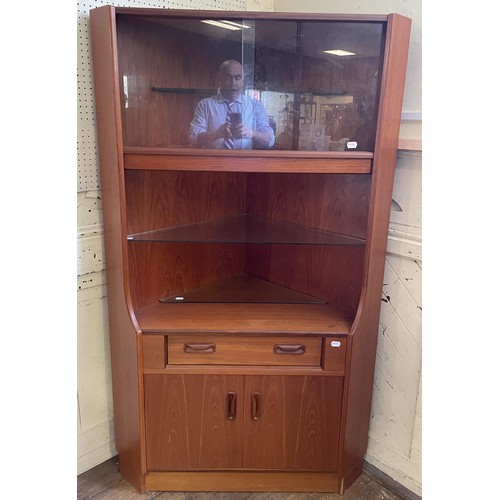 1171 - A G-Plan teak unit, 82 cm wide, a corner cabinet, a desk and a cupboard (4)