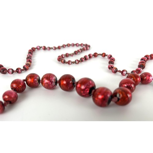 464 - A vintage foil bead necklace