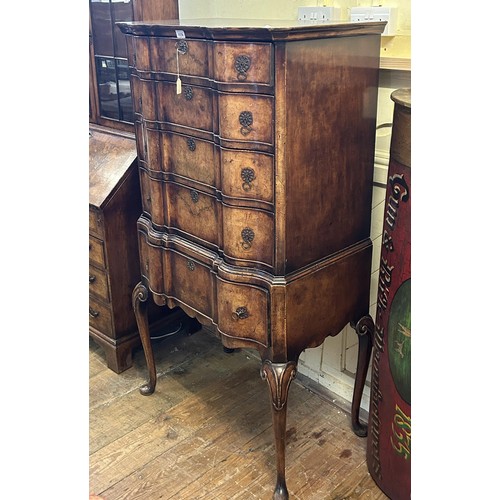 1179 - An 18th century style walnut tallboy, having five drawers, on carved cabriole legs, 78 cm wide