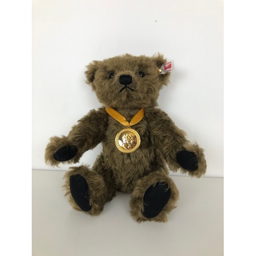 304 - A Steiff bear, Albert, The Royal Consort Bear, No 477, boxed with certificate, Fritzle, No 947, boxe... 