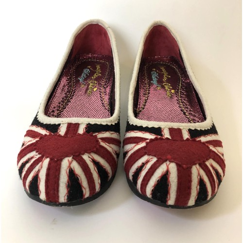 881 - A pair of ladies Irregular Choice of London limited edition ladies Posy shoes, decorated Union Jacks... 