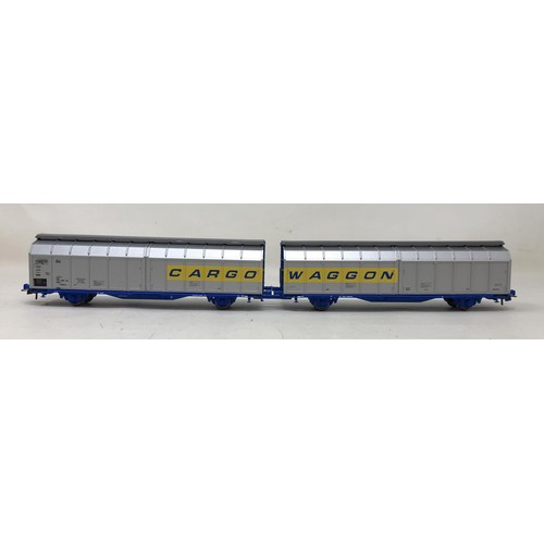 332 - Assorted OO gauge Roco carriages and rolling stock, No 4763, 47600, 47663, 44168, 46918, 47988, 4691... 