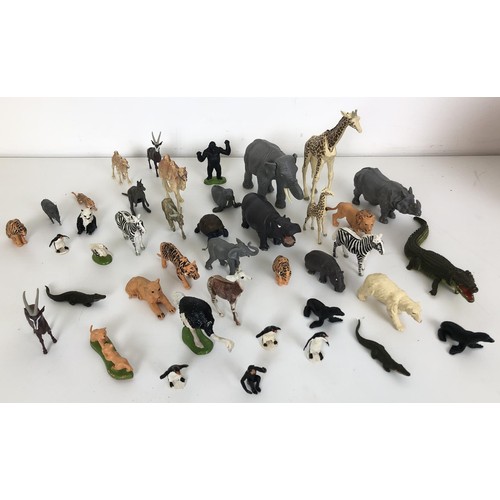 326 - Assorted Britains agricultural and other models