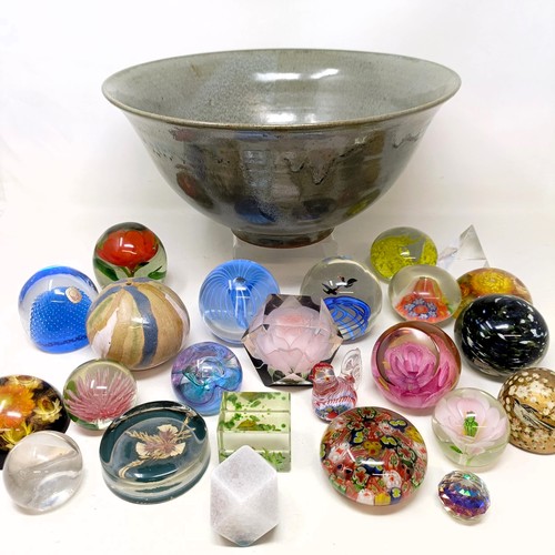 816 - A studio pottery glazed bowl, and assorted glass paperweights (box)