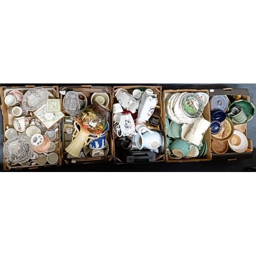 851 - Assorted ceramics and glass (5 boxes)