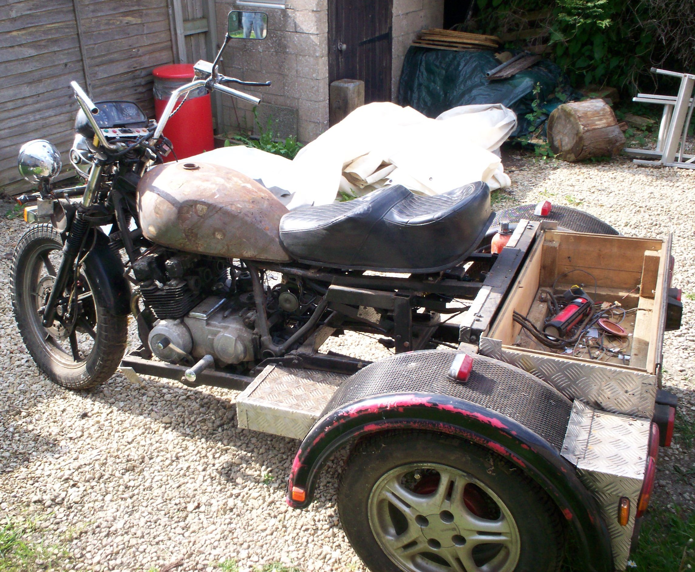 1988 Reliant Rialto/Kawasaki 750 TrikeBeing sold without ...