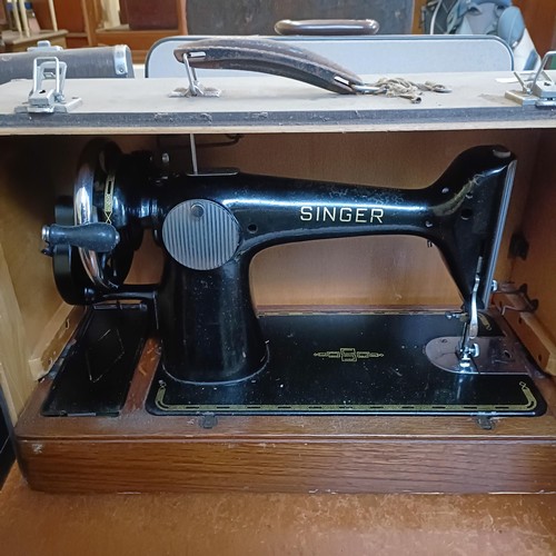 898 - Assorted sewing machines and typewriters (qty)