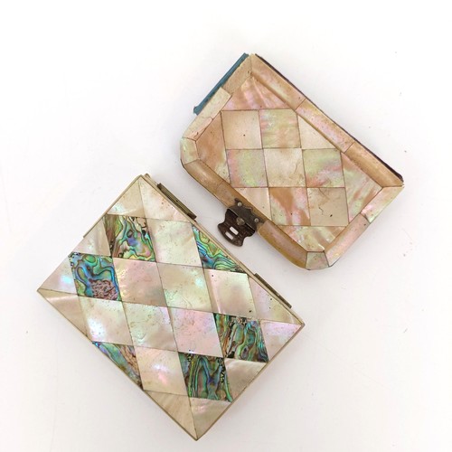 918 - A mother of pearl card case, and a mother of pearl purse (2)