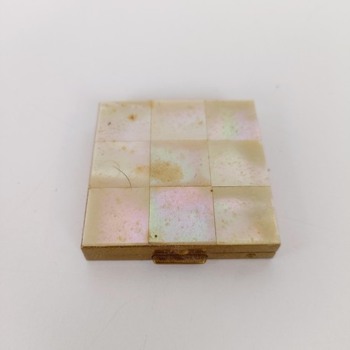 920 - A mother of pearl veneered box, 7 cm wide, and other mother of pearl veneered items (qty)