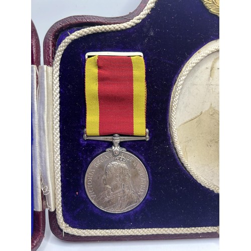 536 - A pair of medals, awarded to JA Renno Pte RM NL Depot D Wei-Hai Wei, comprising a China War Medal 19... 