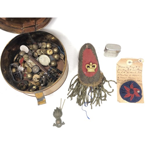 600 - Assorted military buttons, a brass padlock, with letters of the alphabet, and other items